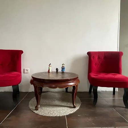 Duplex 4br - 1,5km - Wifi/vod - Aircond 公寓 *