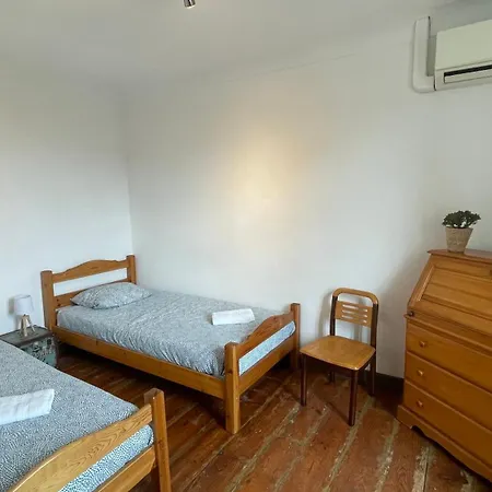 Duplex 4br - 1,5km - Wifi/vod - Aircond 公寓 *